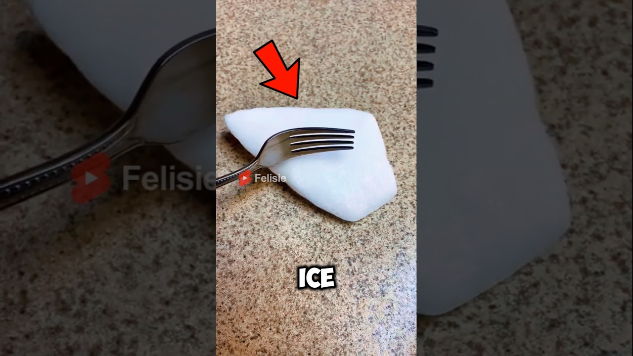 Что произойдёт, если положить сухой лёд на горячий песок? Вы не поверите! ❄️🏜️😱