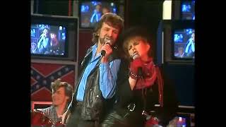 Matchbox & Kirsty MacColl I want out 1983