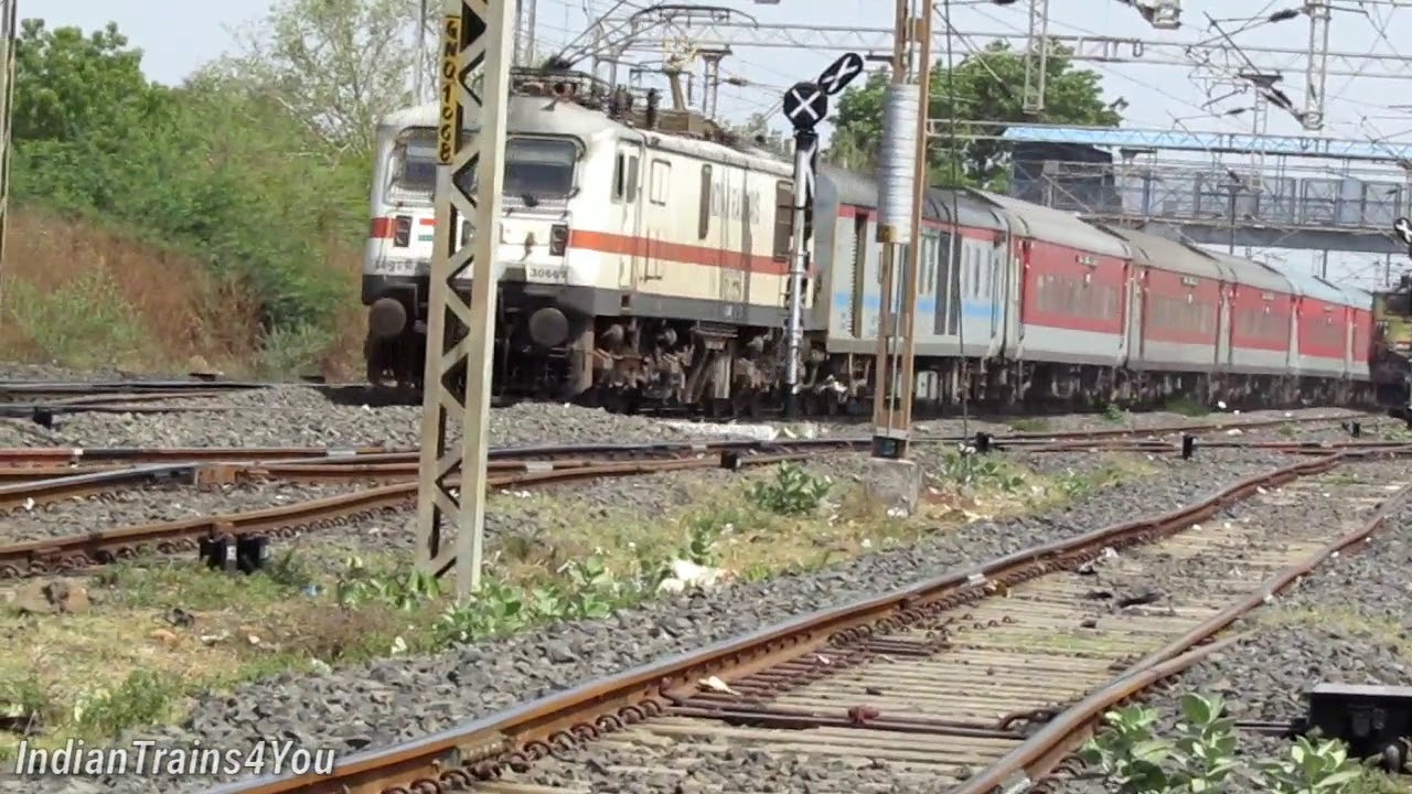 22692 Hazrat Nizamuddin KSR Bengaluru Rajdhani Express Coaches Dancing ...