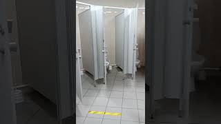 Бесплатный общественный туалет в Москве Free public toilet in Moscow 莫斯科免费公共厕所 モスクワの無料公衆トイレ 화장실 모스크바