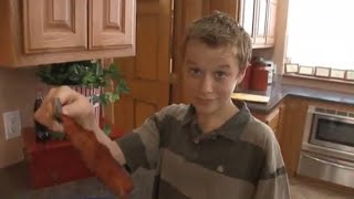 A Rare Glimpse of Duggar Boys Doing “Women's Work” in the Kitchen
