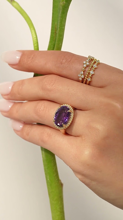đ Celebrate Mom with Gabriel & Co. Jewelry đ#CelebrateMom #MothersDayGift #GoldJewelry #GemstoneRing