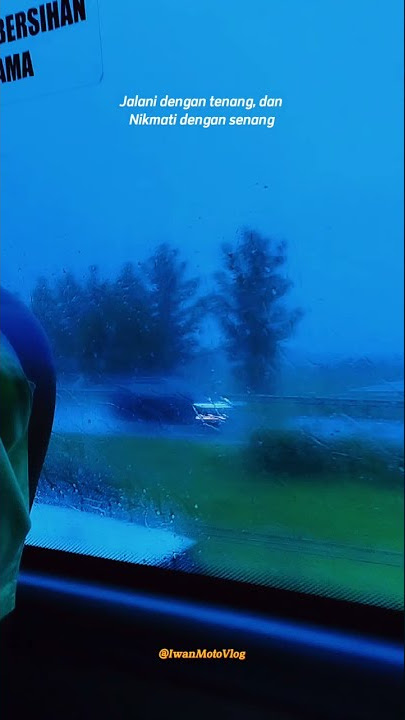 Suasana Dalam Bis Waktu Hujan Memasuki Tol Cipali