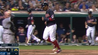 CWS@CLE: Indians score five in the 8th vs. White Sox