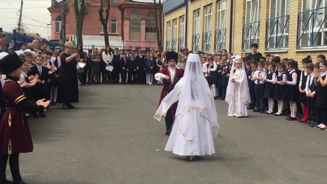 Школа г владикавказ. 28 Школа Владикавказ. Гимназия 28 Владикавказ. 21 Школа Владикавказ. 27 Школа Владикавказ.