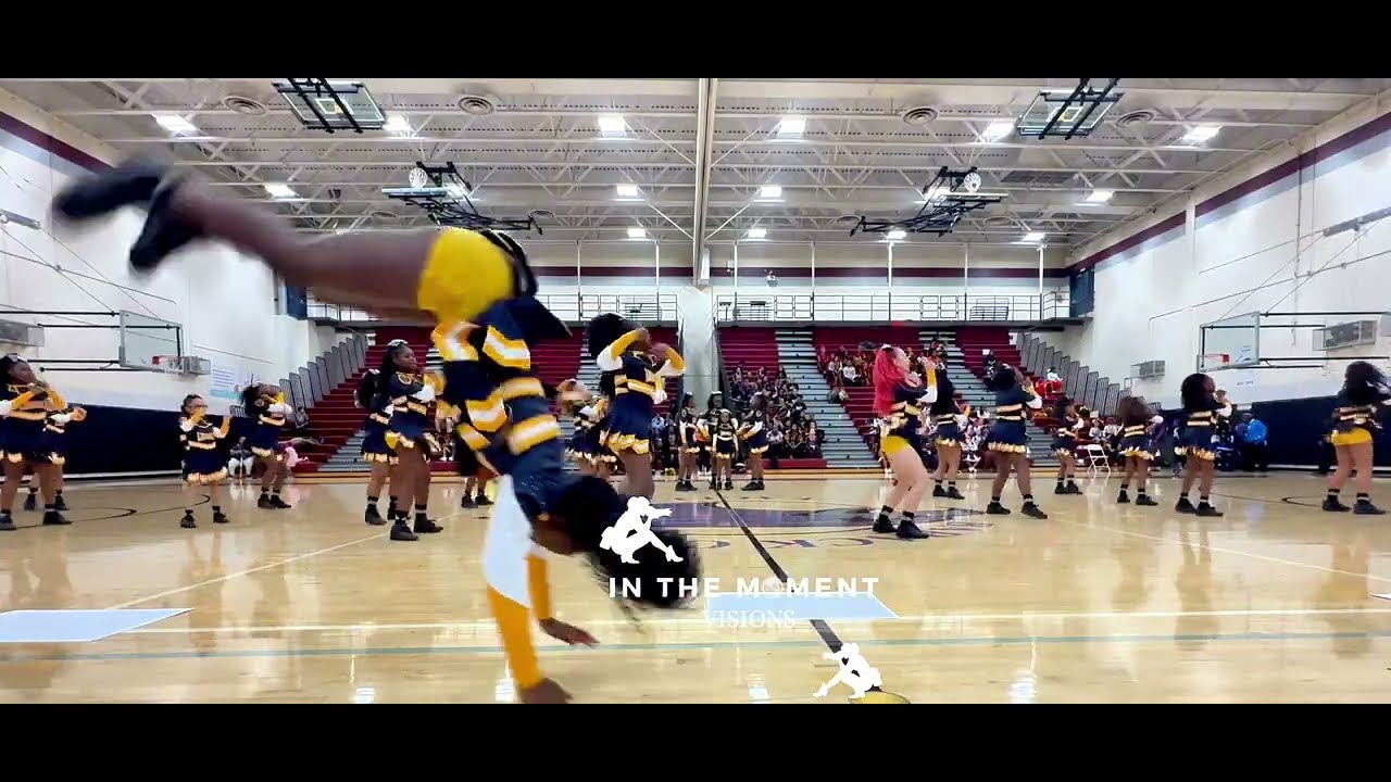 Lincoln Lady Rams 12u Cheer - YouTube