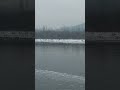 W miejscu, gdzie żywioły przestrzeni, powietrza, wody i ziemi scalają się w jedności szarości.