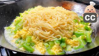 This is what My grandmas cook when you need a hug in a bowl. 🥣💚 Silky luffa gourd, fluffy fried eggs