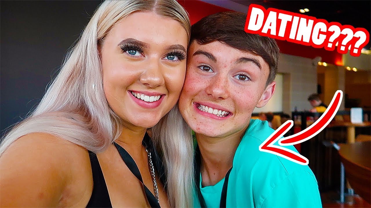 Meet My Girlfriend? (SITC DAY 1 VLOG!) YouTube
