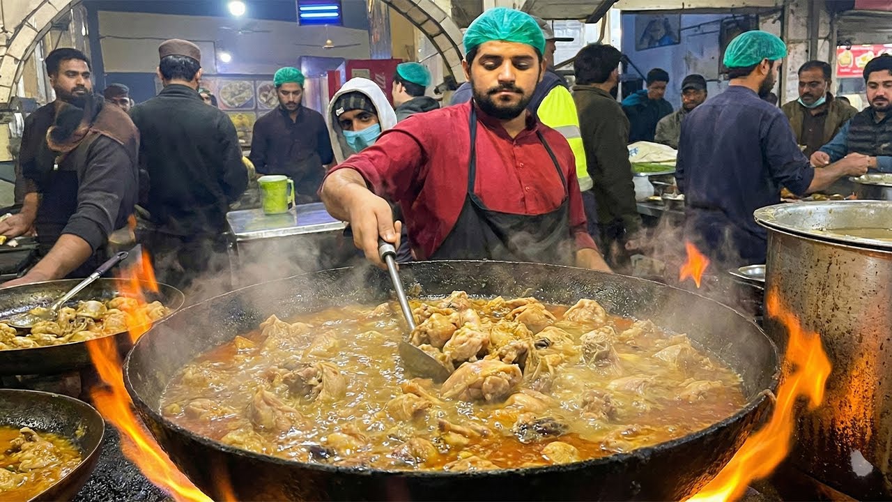 Huge Making Of Street Chicken | Street Chicken | Famous Chicken Curry | Famous Chicken | चिकन करी