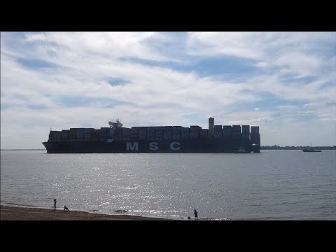 MSC Erica rumbles ahead on the main engine to depart the Port of Felixstowe.   10th July 2022