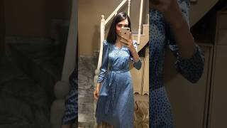 Satin Polka Dot Midi Dress & Sapphire Jewels #mididress #mididresses #weddingguestoutfit #sapphire