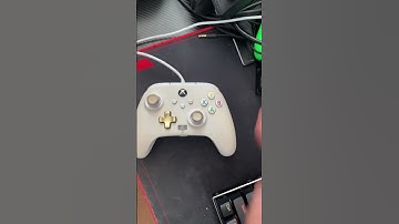 Pressing the Y button on my Xbox controller