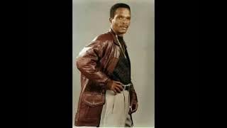 Ikati Nezethenjwa - Emzini yabantu