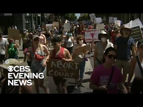 Thousands protest the Supreme Court striking down Roe v. Wade