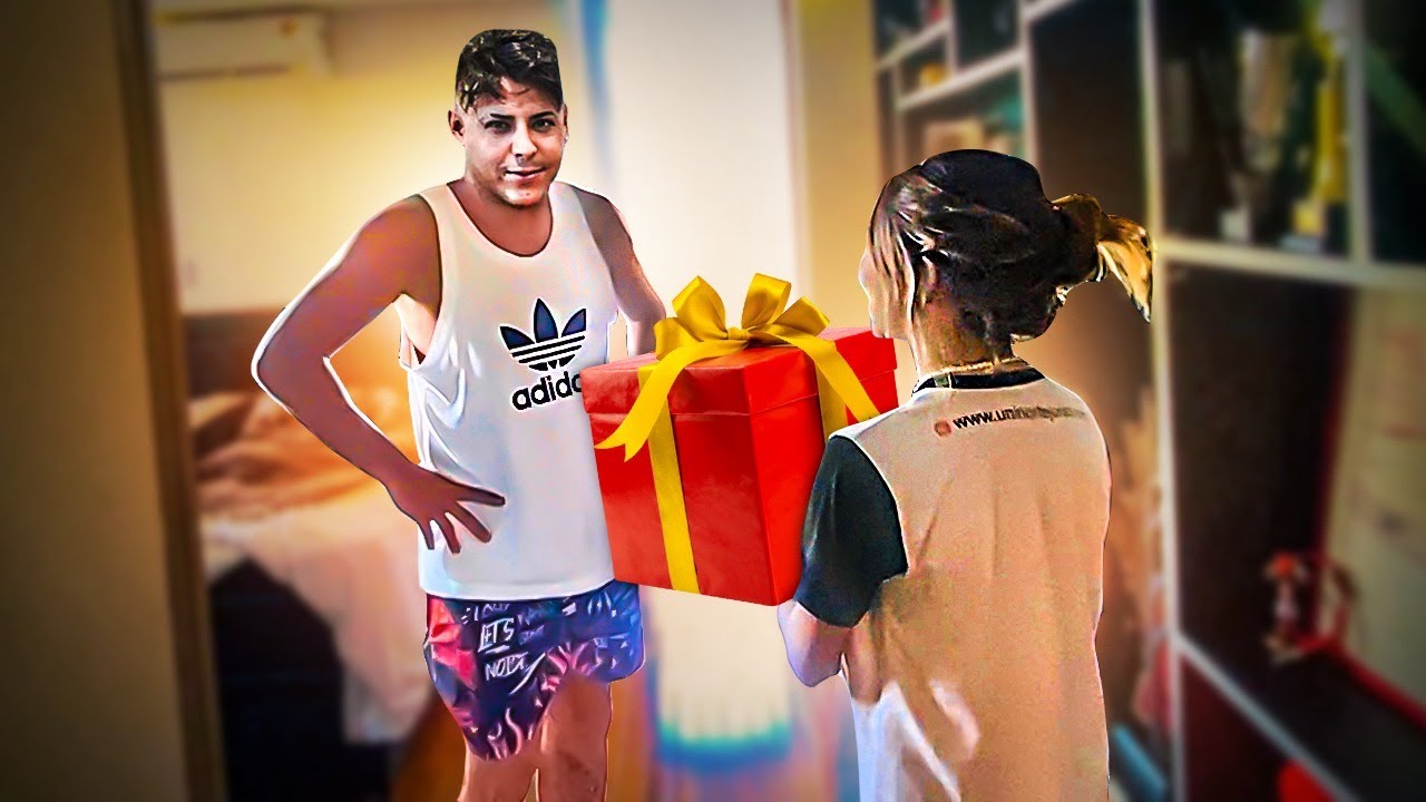 PRESENTE DE UMA FÃ PARA O ANIVERSÁRIO DO RENATO!