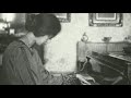 Capture de la vidéo Clara Haskil Plays Mozart Concerto No 23 In A Major K. 488
