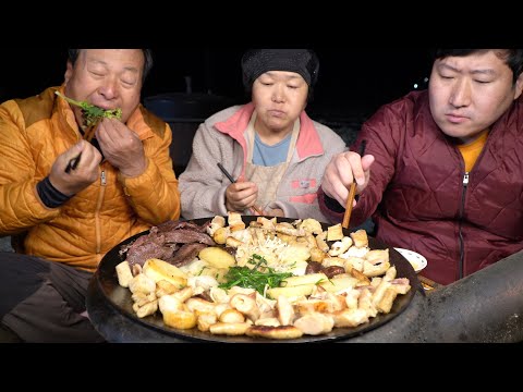 (<strong>Assorted</strong> Grilled Tripe &amp;<strong>amp</strong>; soju)~요리&amp;<strong>amp</strong>;먹방!! - Mukbang eating show