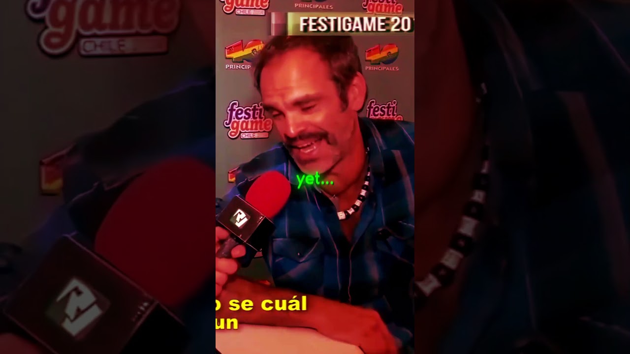 Стивен Огг просто хочет обнимашек 🤗🔥