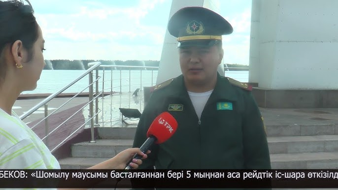 Мүше суырып салмастан кондициялайды, жақыннан