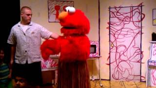 Damien at Elmos world live