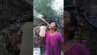 The human body transports water, greening the desert is funny special effects desert greening