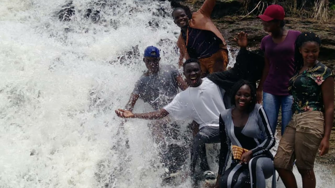 Nkwagala Uganda Yange Nkweyitira Maama | UGANDA ZAABU 2021