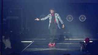 Ykee Benda Singa Concert With Great Dance Moves