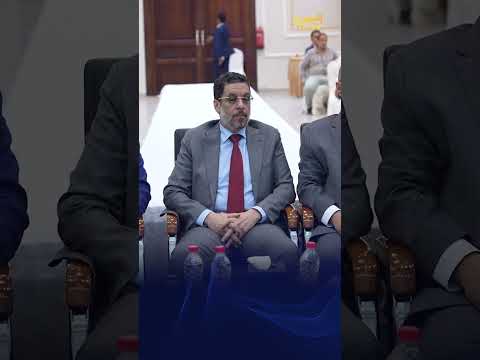 رئيس الوزراء يفتتح ورشة العمل الوطنية حول الإصلاحات المؤسسية في اليمن