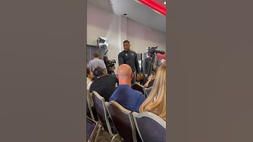Anthony Joshua GREETS Derek Chisora BEFORE Dillian Whyte press conference! #JoshuaWhyte2 #boxing