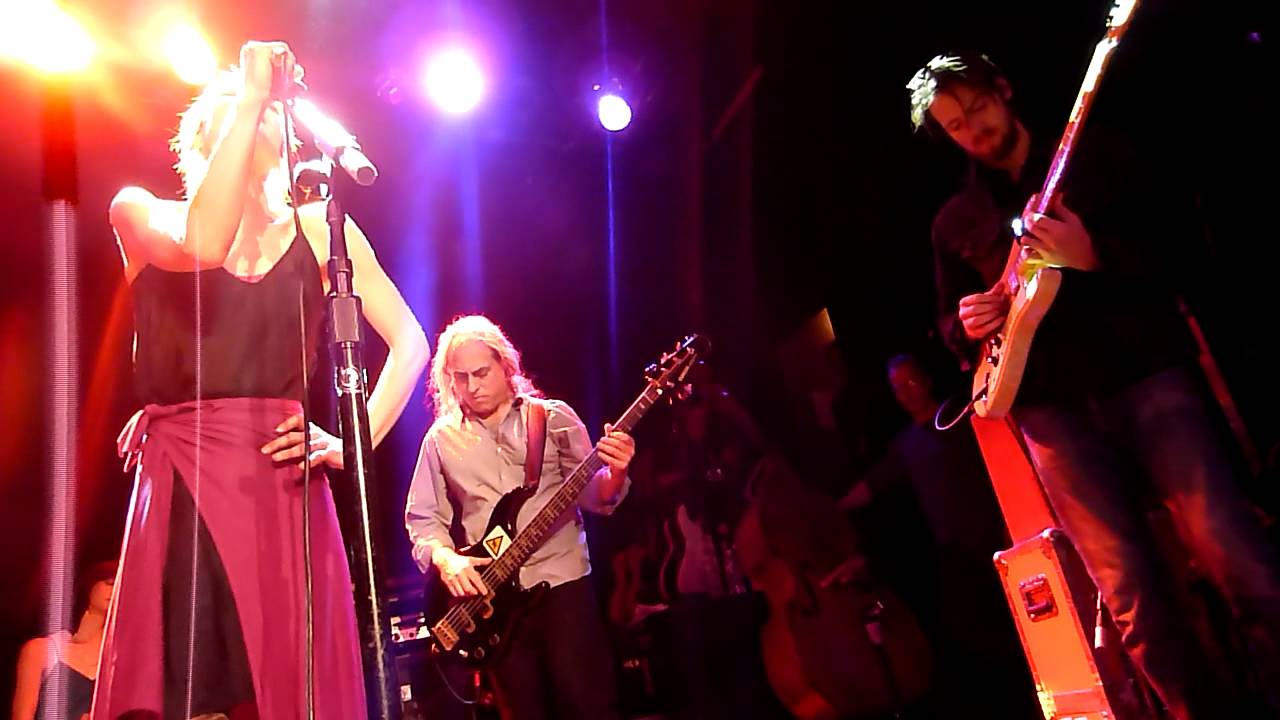 Fiona Apple - It's Only Make Believe HD (Front row!) @ Bowery Ballroom, March 26, 2012