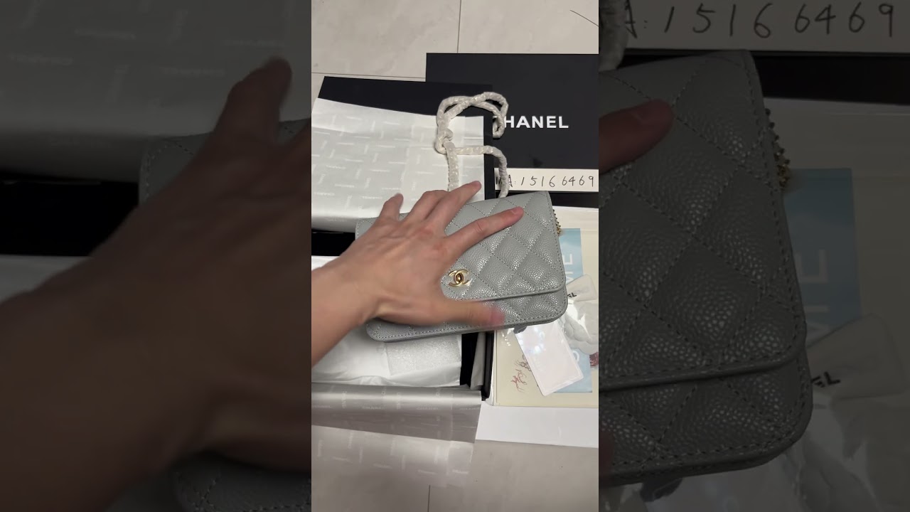 299 Chanel shoulder bag