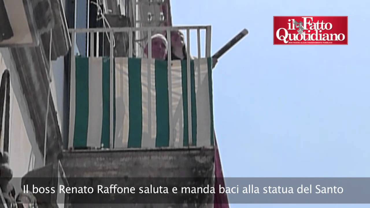 Camorra, cambia il vescovo e la Chiesa non s'inchina in processione al boss