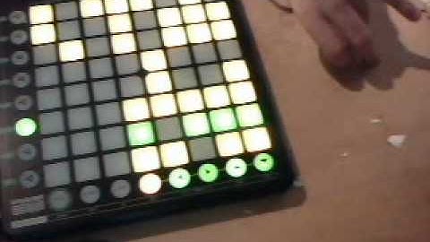 Ableton Live (Novation Launchpad) Dubstep Song (John Gormley)