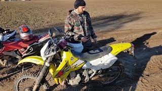 Сравниваем эндуро DRZ 400 vs XR650. Или что купить после 250ки. Сравниваем эндуро DRZ 400 vs XR650. Или что купить после 250ки.