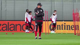 Klopps Erstes Teamtraining Feuer Beim Team Entfacht