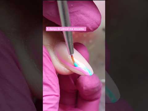 Vídeo: 3 maneiras de fazer Nail Art com espaço negativo