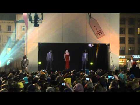 T-Mobile - Mariah Carey holographic concert Poland Cracow making of Christmas TV ad