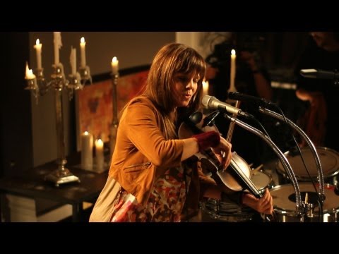 Theresa Andersson :: 'Oh Mary' via Liveset