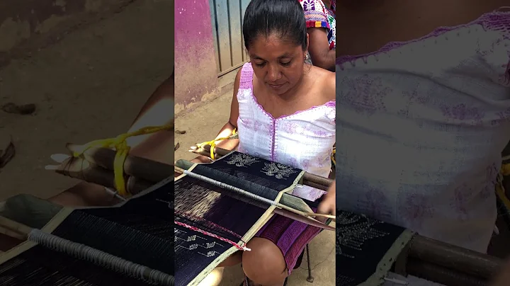 Back-strap Loom Weaving, Pinotepa de Don Luis