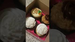 Indulge in Arlington's Best Cupcakes at Smallcakes Bakery! #smallcakes Indulge in Arlington's Best Cupcakes at Smallcakes Bakery! #smallcakes