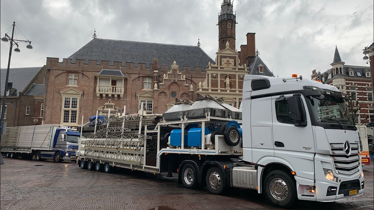 Kermis Haarlem 2023 Transport en opbouw Grote Markt deel 1