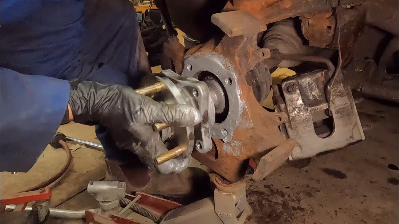 Dodge Dakota Front Wheel Bearing Hub Replacement - YouTube