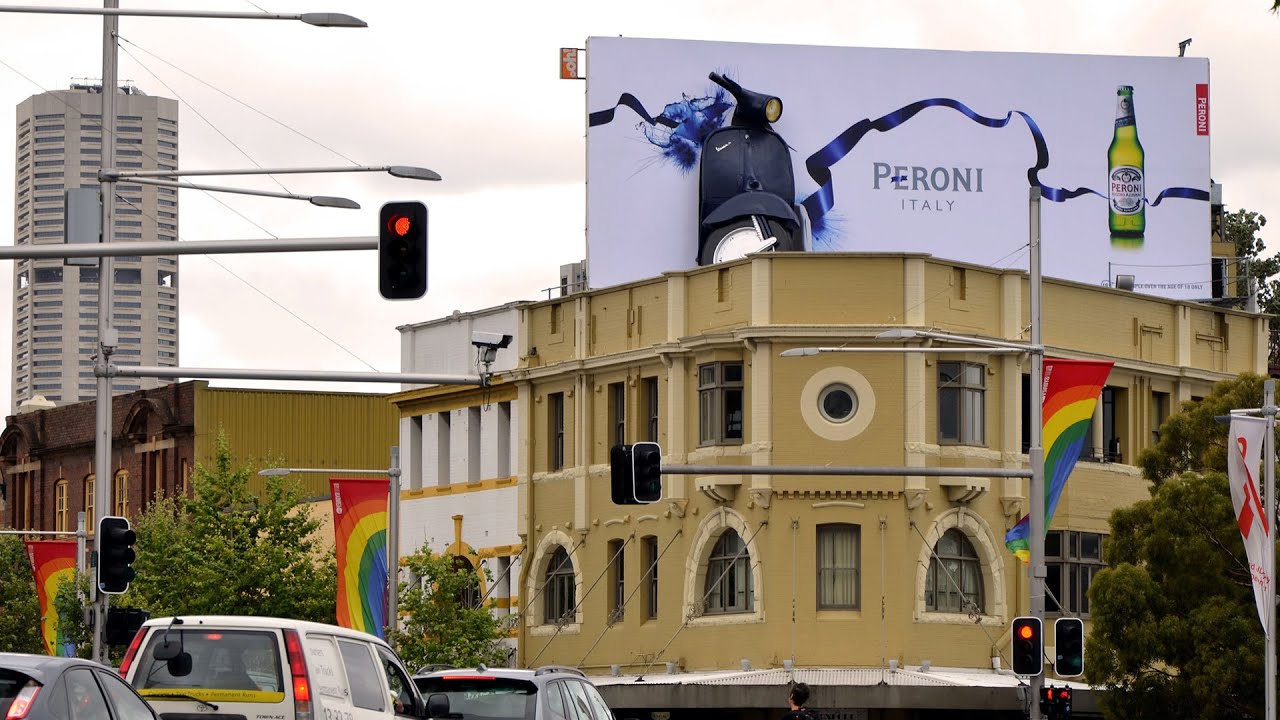 oOh! Road 3D Special Build Billboard - Peroni