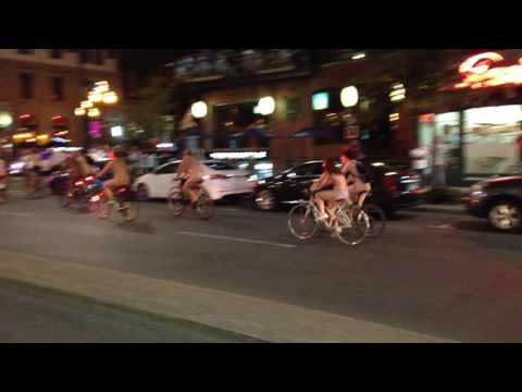 Видео: Голые велосипедисты Монреаля