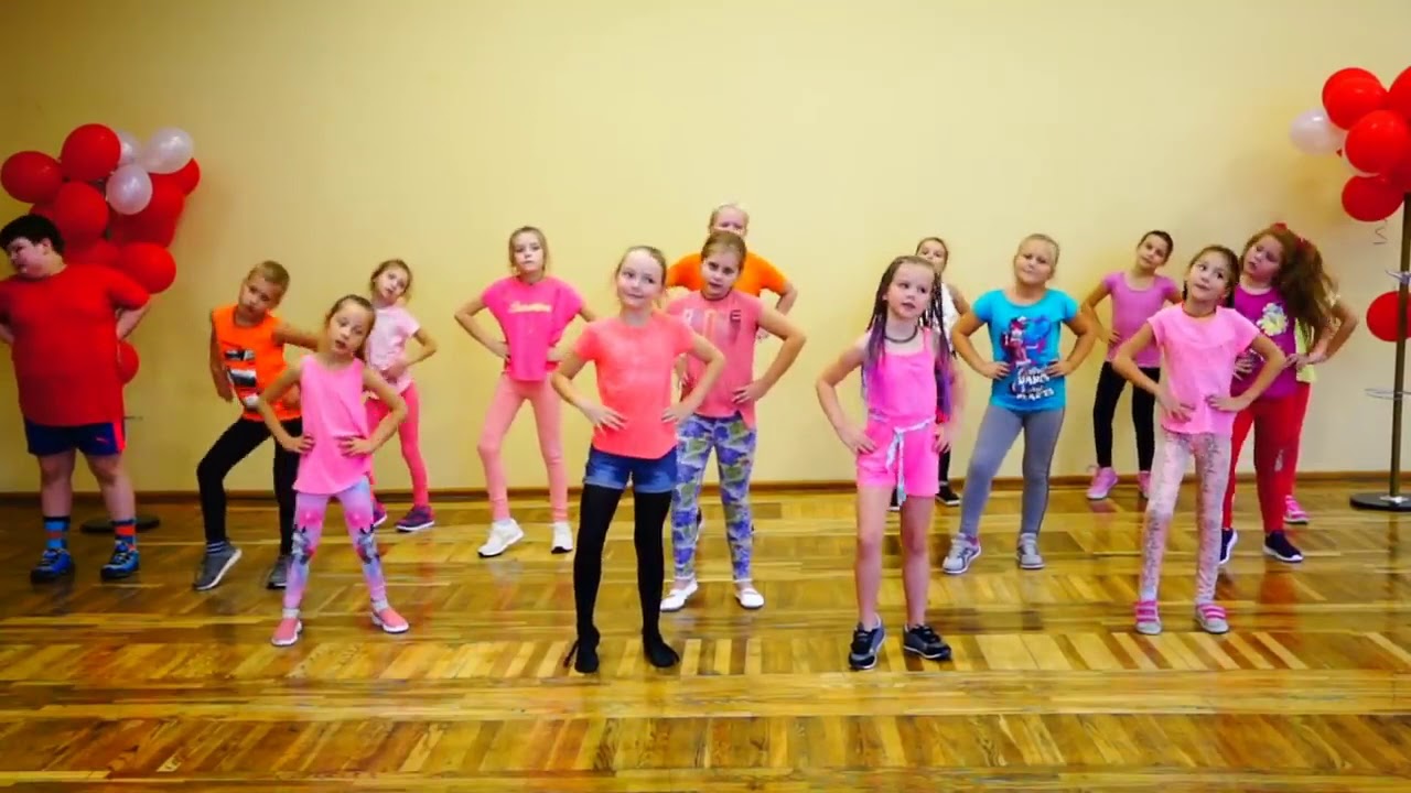 I like the move it move it Nursery Rhyme Dance Kids - YouTube