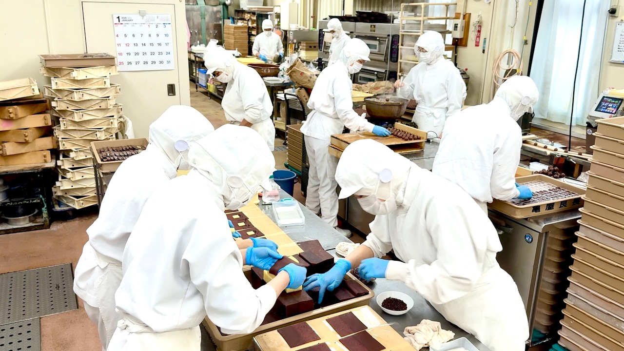 【京都】創業２００年超の職人技の1日密着｜薄すぎる和菓子…【亀屋良長】