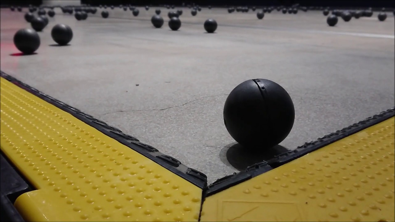 [FULL HD] Rolling balls interact with each other randomly YouTube