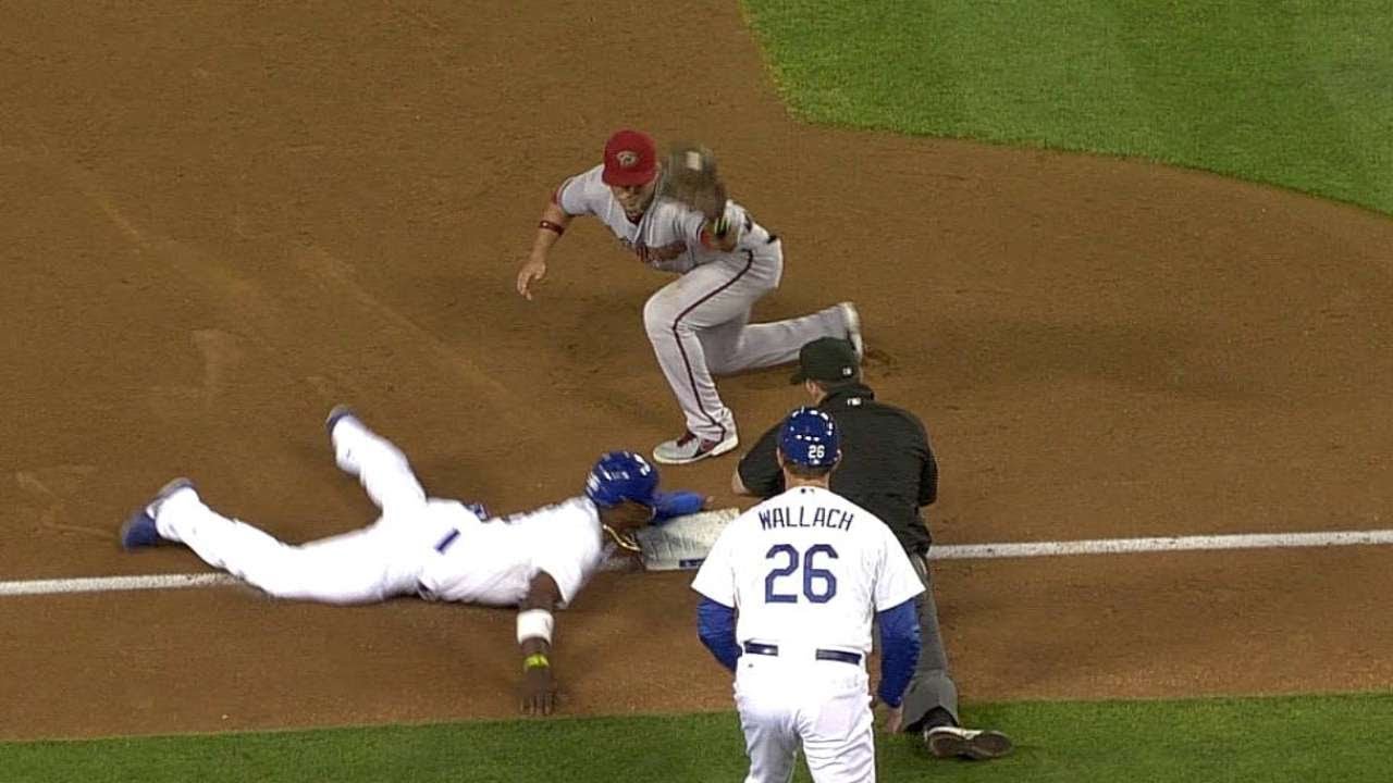 Parra throws out Puig going for third