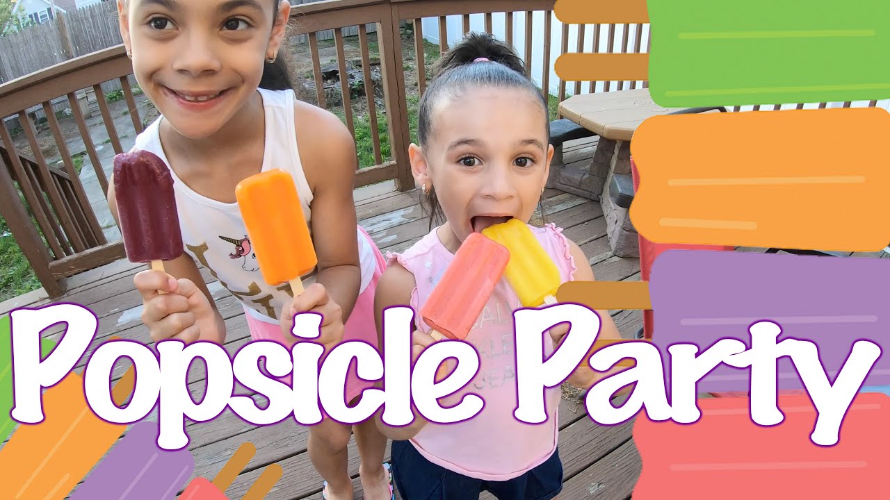 COSTCO POPSICLE PARTY | TRYING DIFFERENT FRUIT FLAVORS | DAD DROPS HIS POPSICLE!! Outshine Popsicle